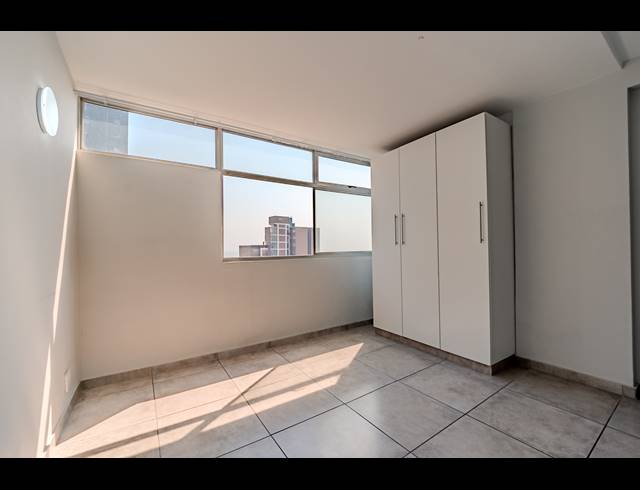 3 BEDROOM APARTMENT FOR SALE IN NORTH BEACH